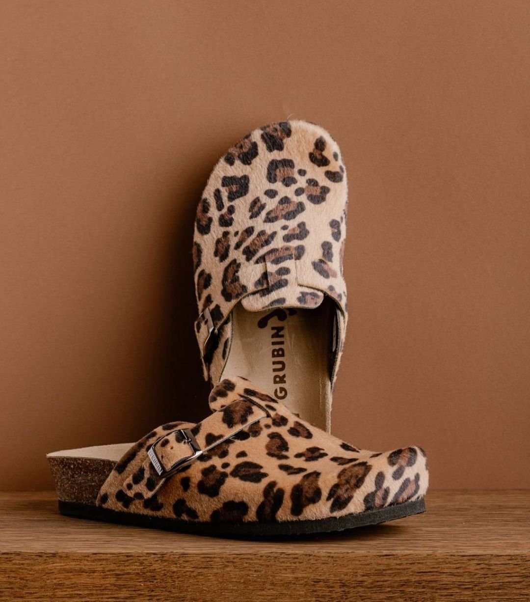 RIM ÁLLATMINTÁS NŐI KLUMPA - Image 5